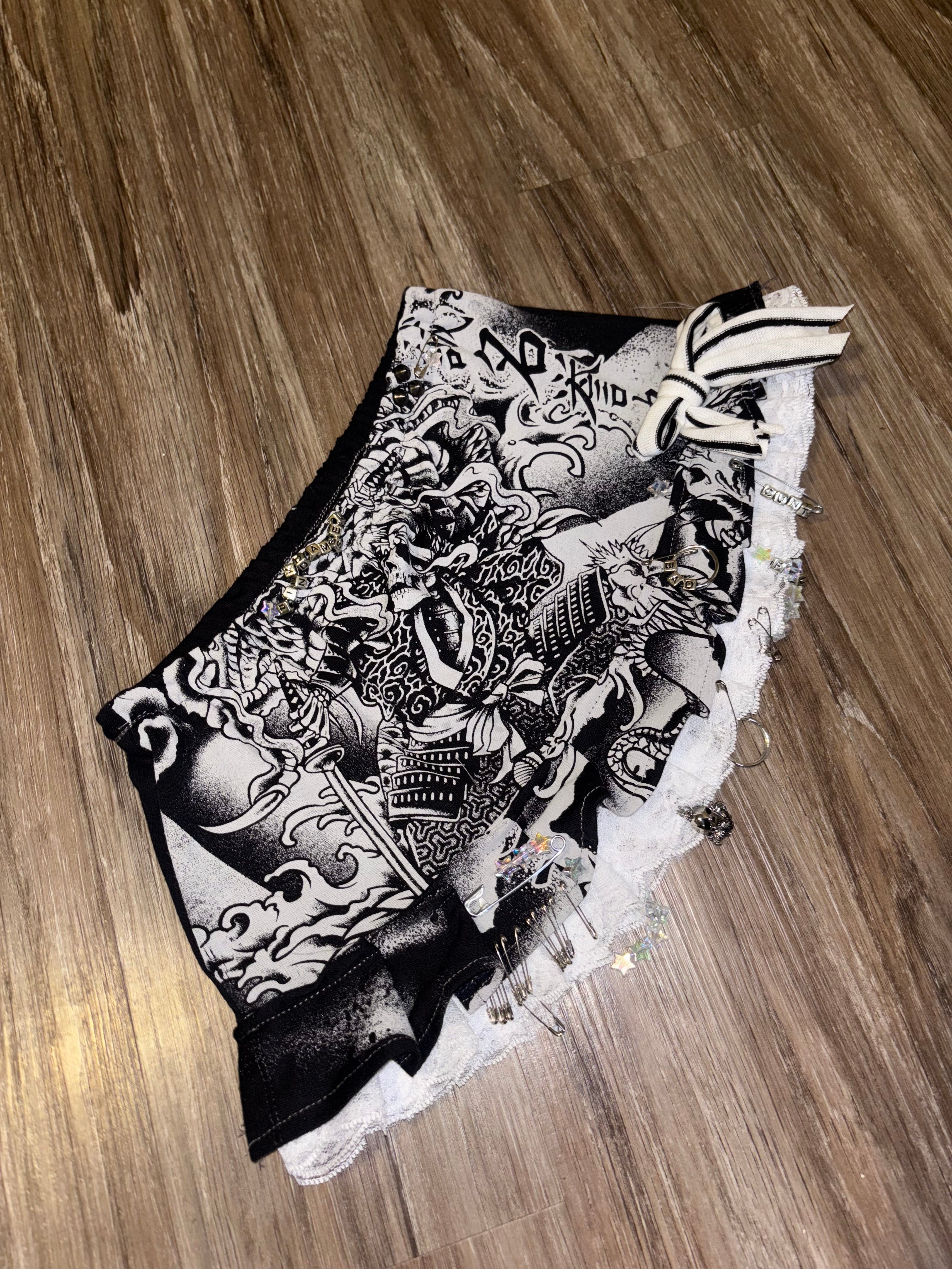 Lacey The  mini 🖤